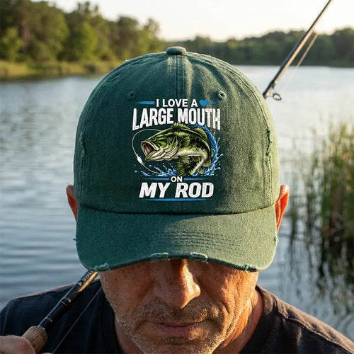 I Love A Large Mouth On My Rod Fishing Classic Cap